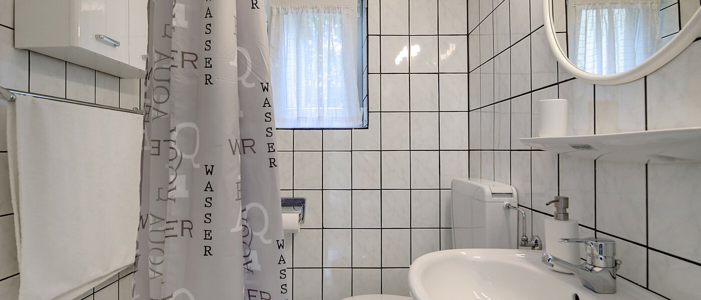 studio Gräfelfing 01 bathroom 8902