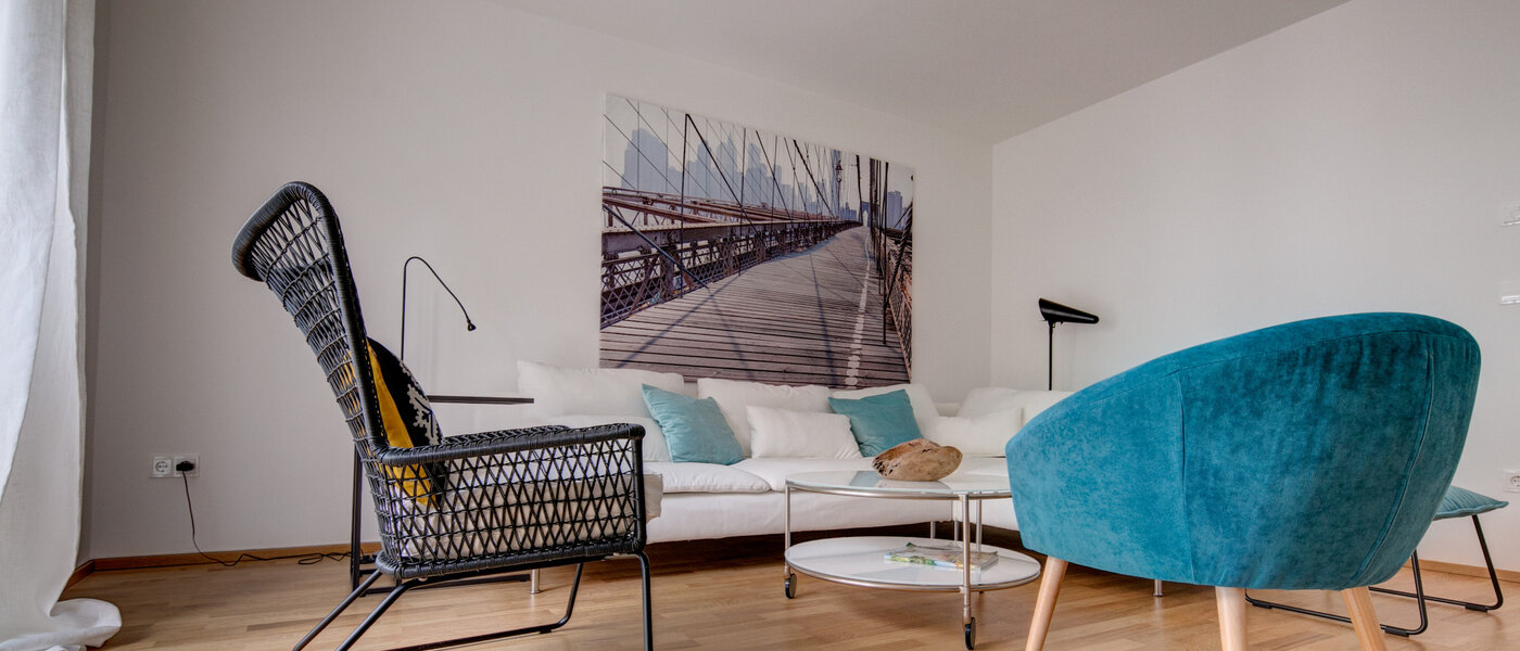 apartment München Maxvorstadt 04 living room 8910