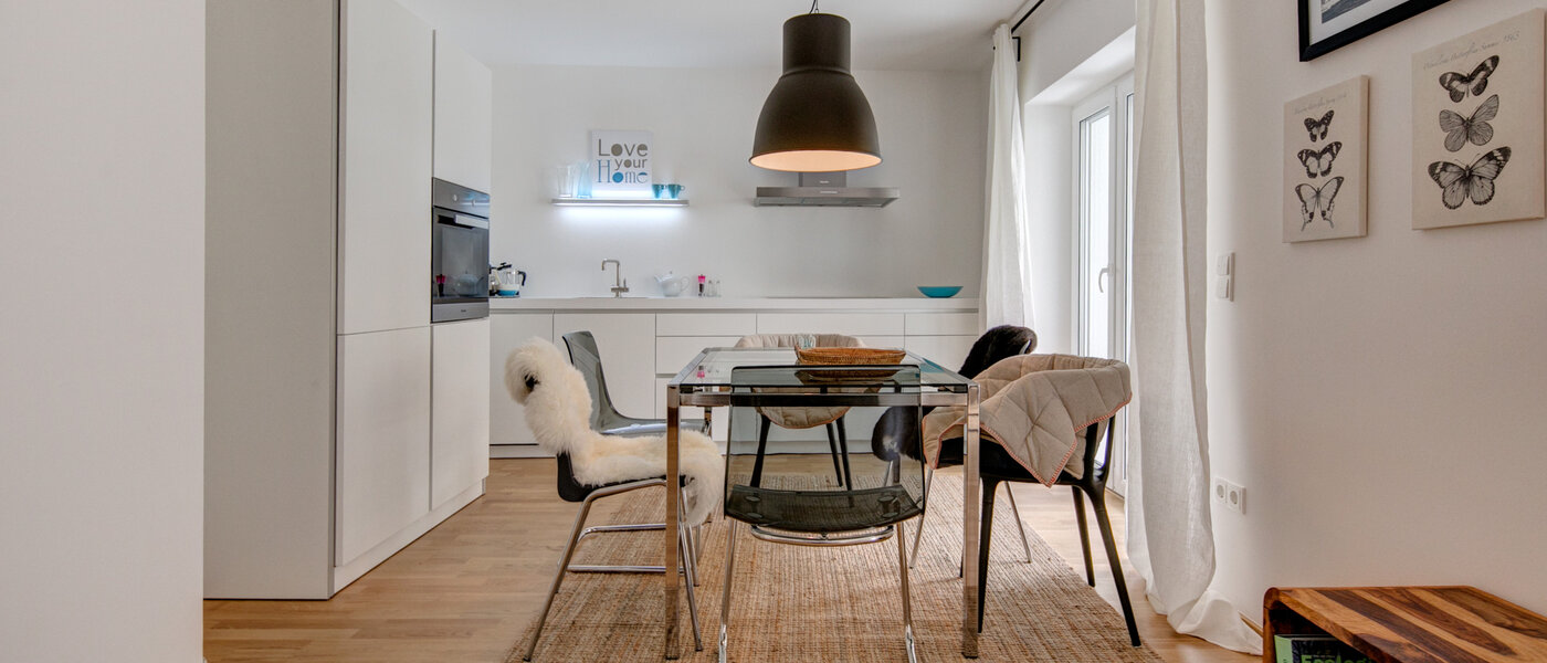 apartment München Maxvorstadt 05 living room 8910