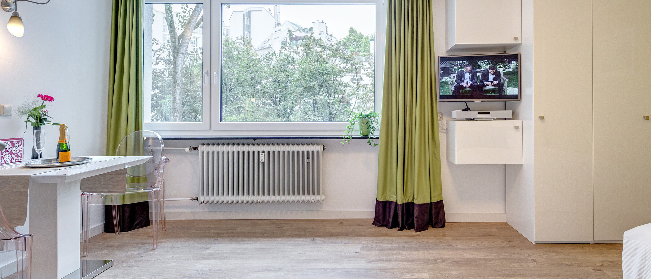 studio München Schwabing-West (rund um den Hohenzollernplatz) 03 living room 8939