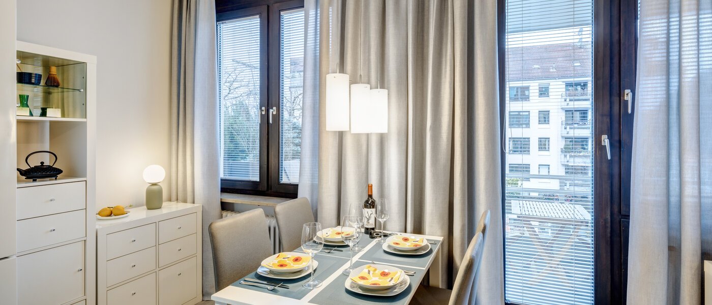 apartment München Lehel 04 living area 8947