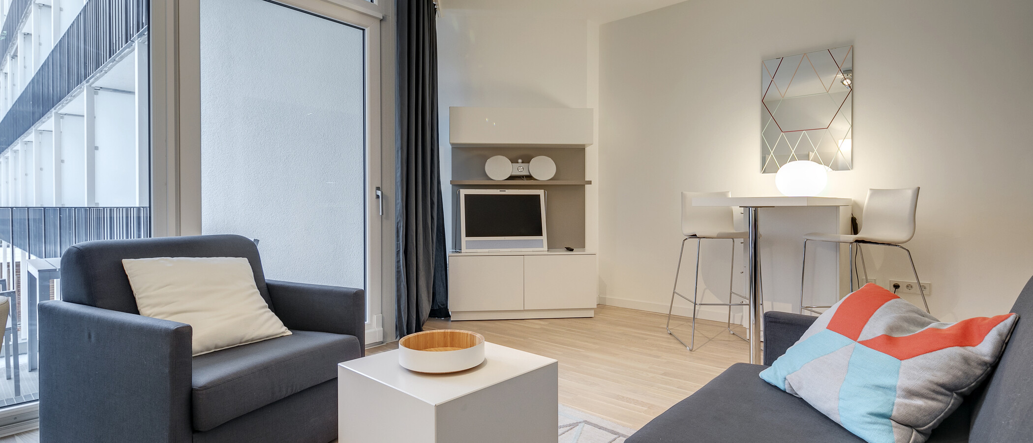 apartment München Bogenhausen 03 living room 8949