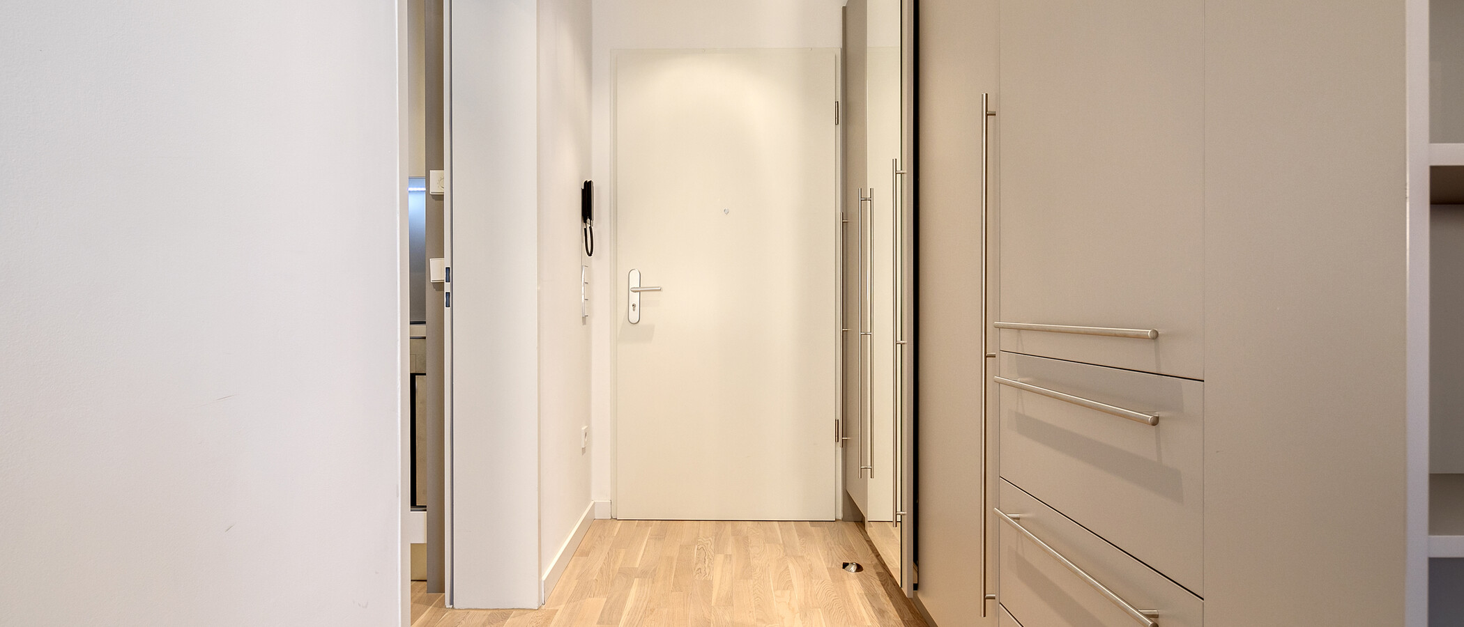 apartment München Bogenhausen 02 hall 8949
