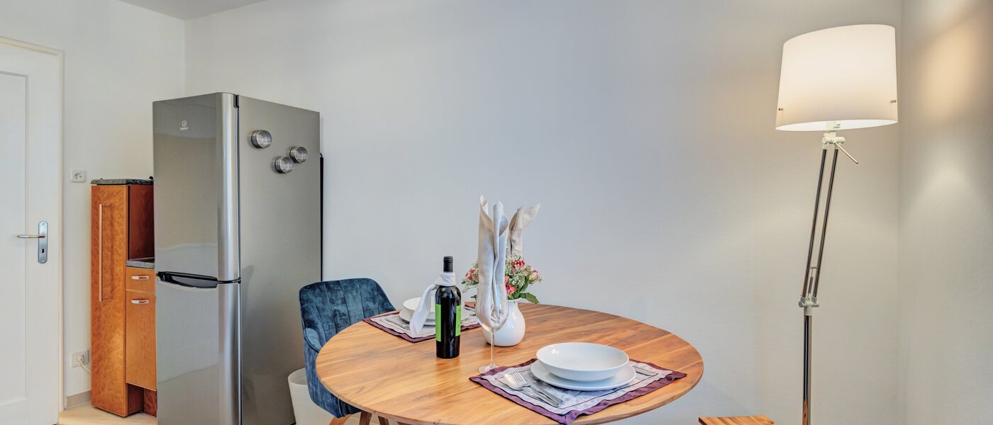 apartment München Maxvorstadt - Rund um den Josephplatz 04 kitchen 8953