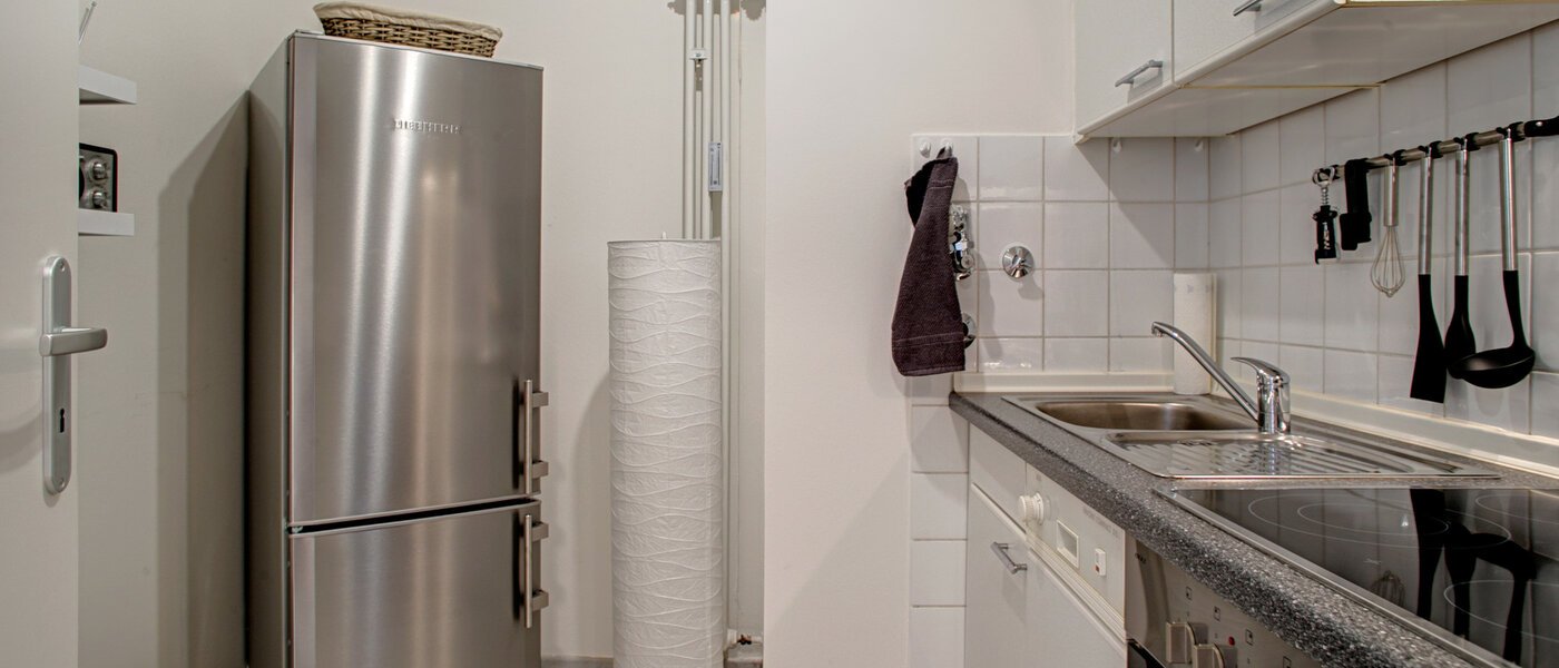 apartment München Schwabing (rechts der Leopoldstraße) 02 kitchen 8974