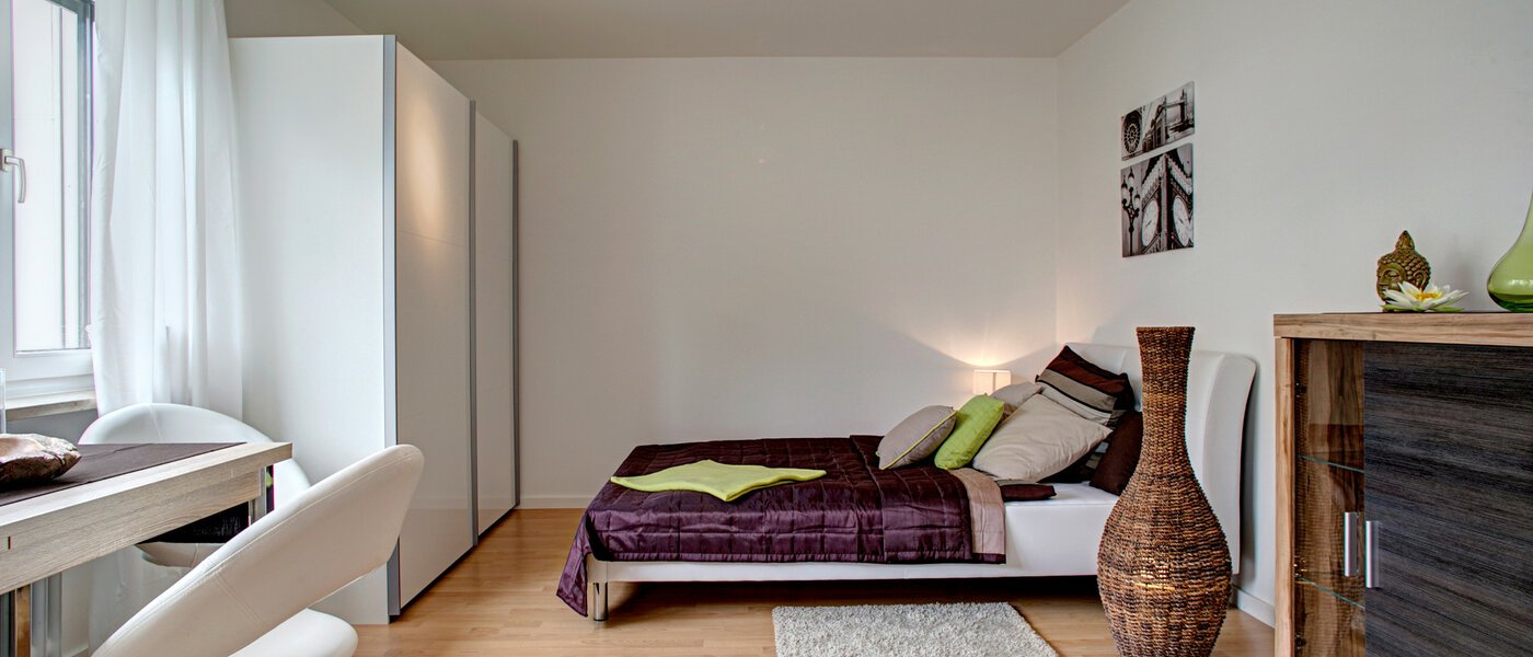 apartment München Schwabing (rechts der Leopoldstraße) 03 living area 8974