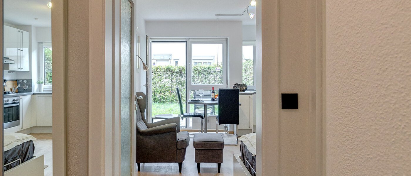 apartment with garden 	 Neufahrn b. Freising 02 hall 8976