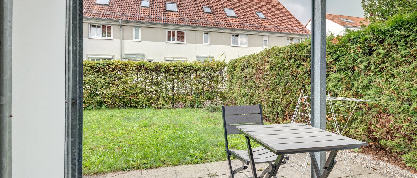 apartment with garden 	 Neufahrn b. Freising 02 terrace 8976