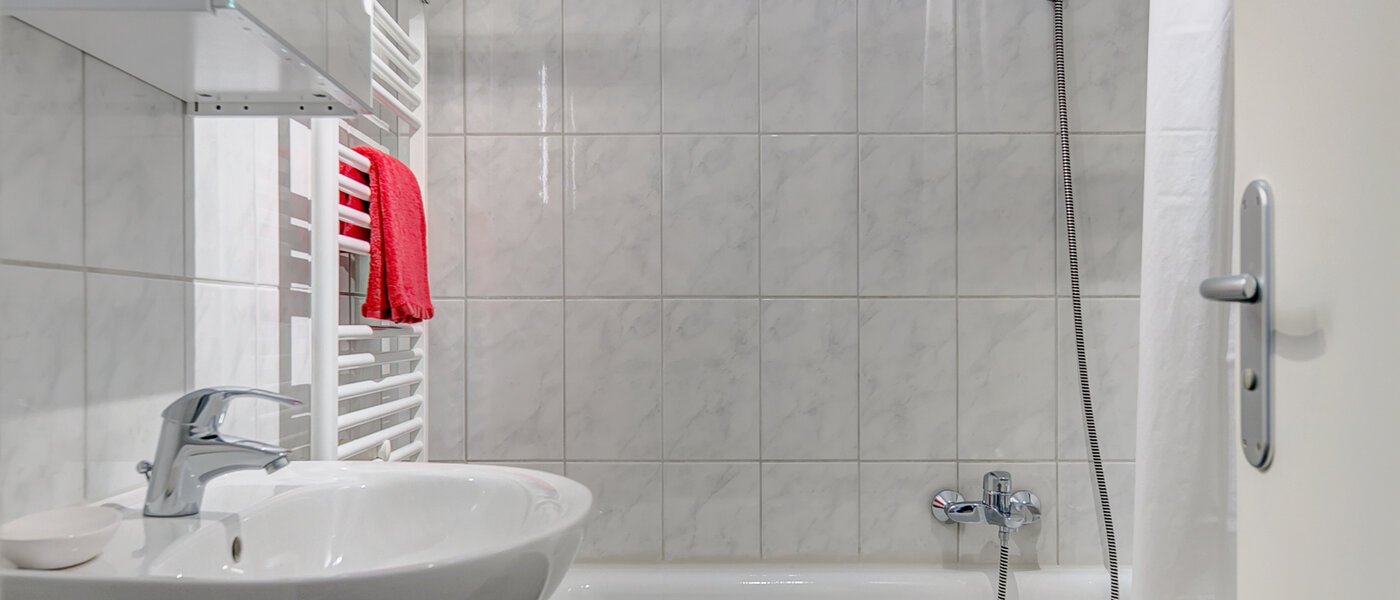 apartment München Milbertshofen 01 bathroom 8978