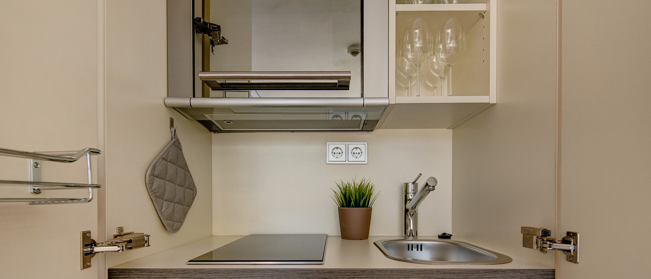 apartment München Thalkirchen 01 kitchen 9000