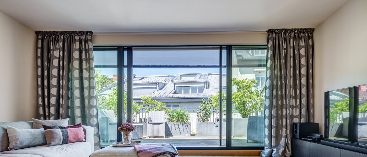 roof terrace apartment München Altstadt 02 living area 9009