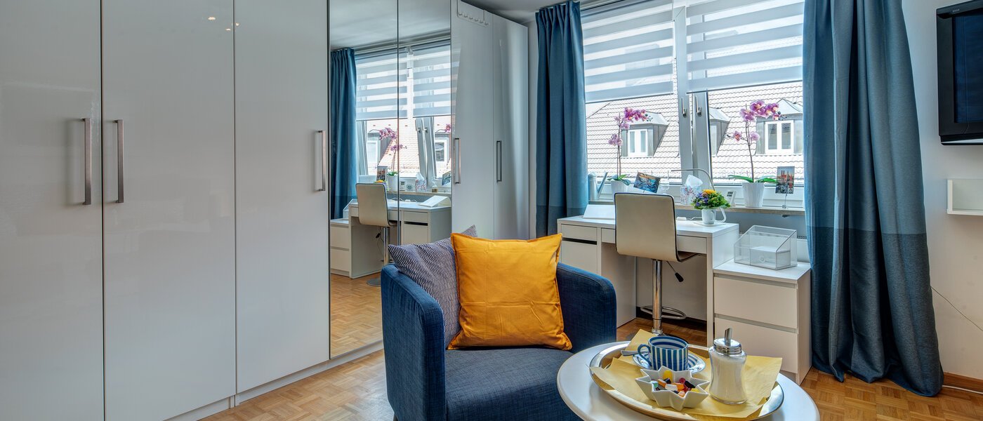 apartment München Lehel 03 living area 9018