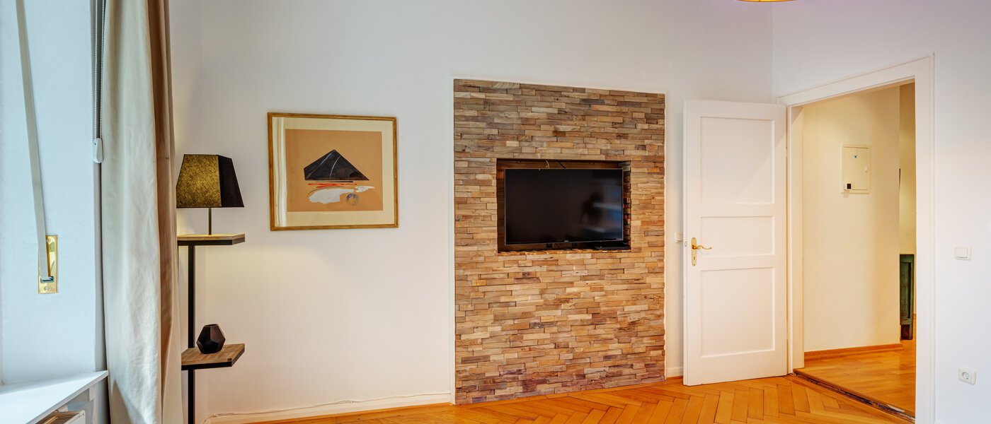 apartment München Schwabing-West (rund um den Hohenzollernplatz) 03 living area 9021