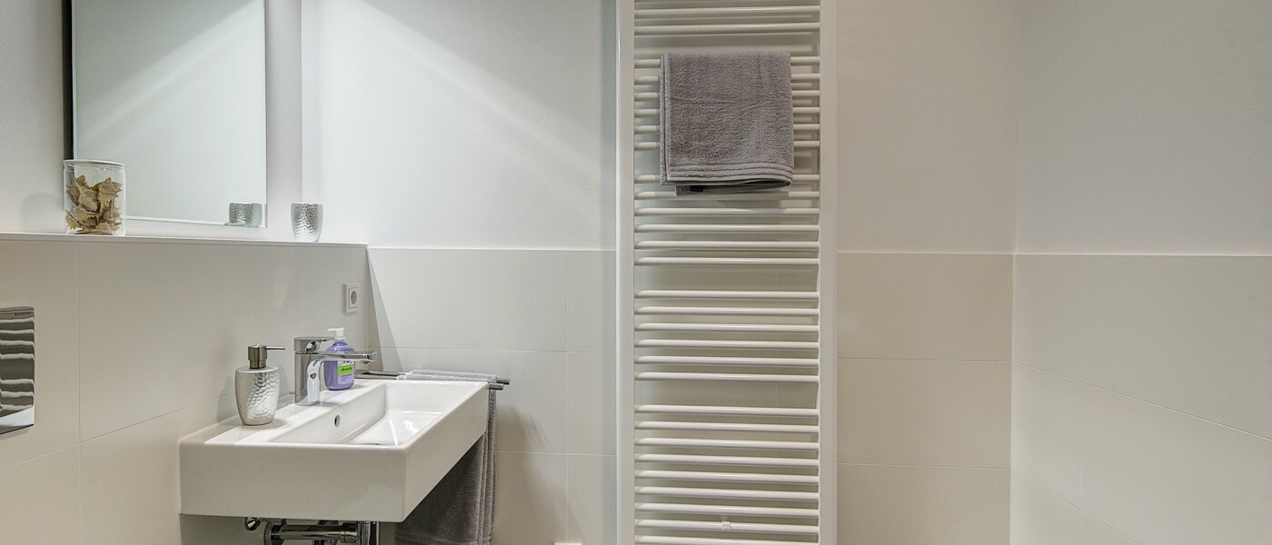 apartment München Neuhausen 04 bathroom 9058