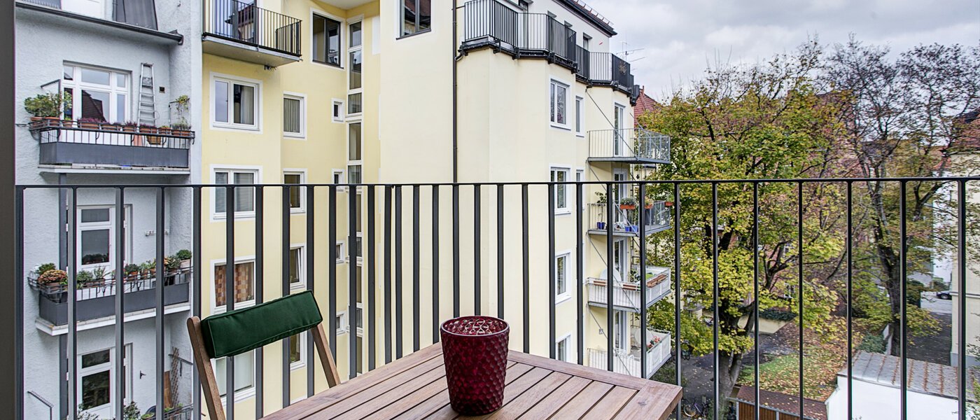 apartment München Neuhausen 01 balcony 9058