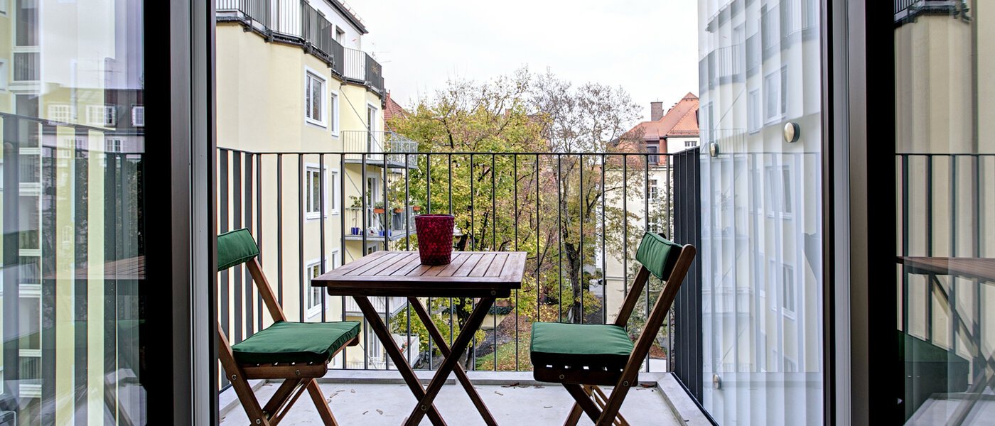 apartment München Neuhausen 03 balcony 9058