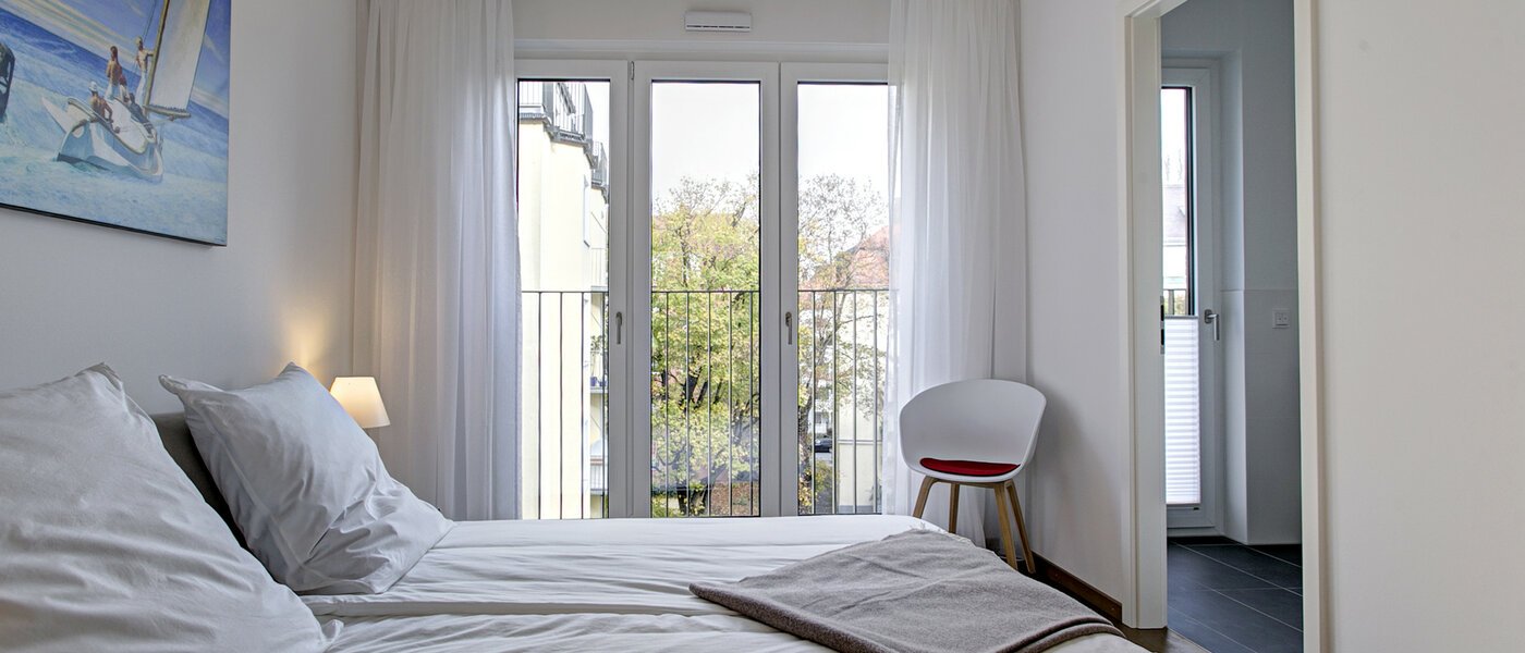 apartment München Neuhausen 01 sleeping area 9058