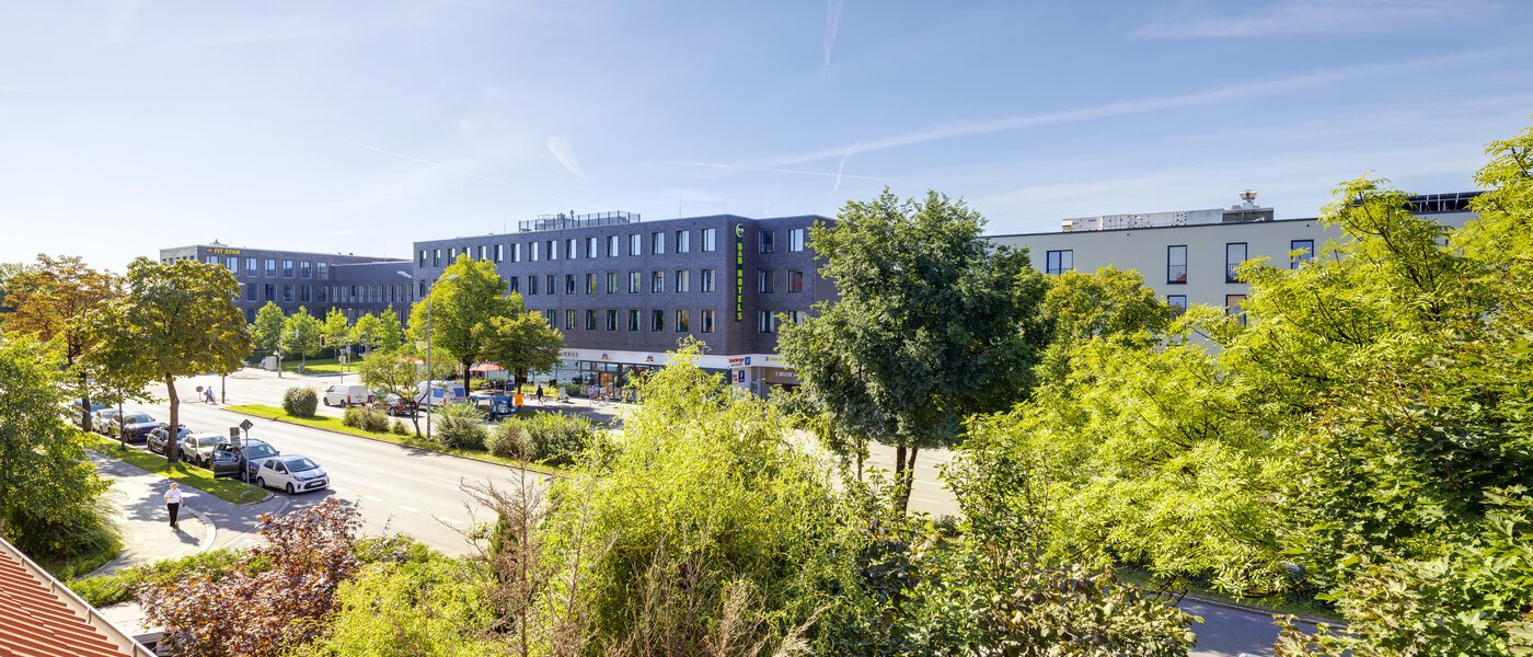 attic apartment München Trudering 01 view 9072