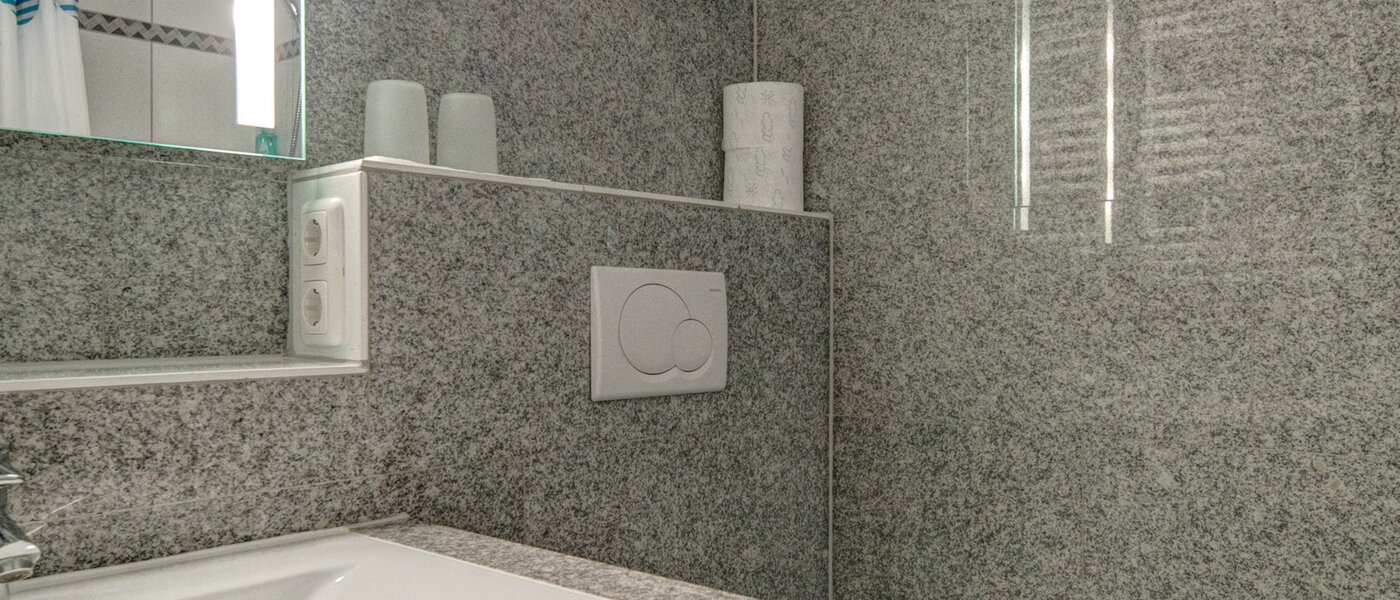 studio München Glockenbachviertel 02 bathroom 9081