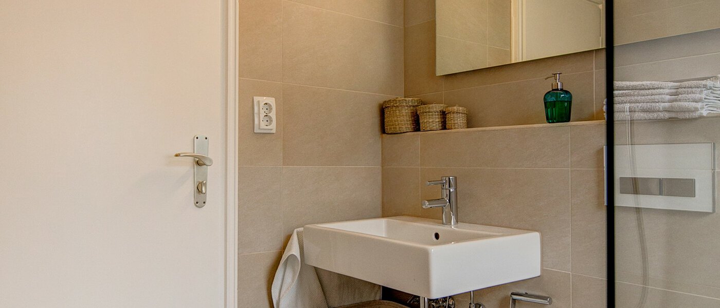 apartment München Harlaching 03 bathroom 9099