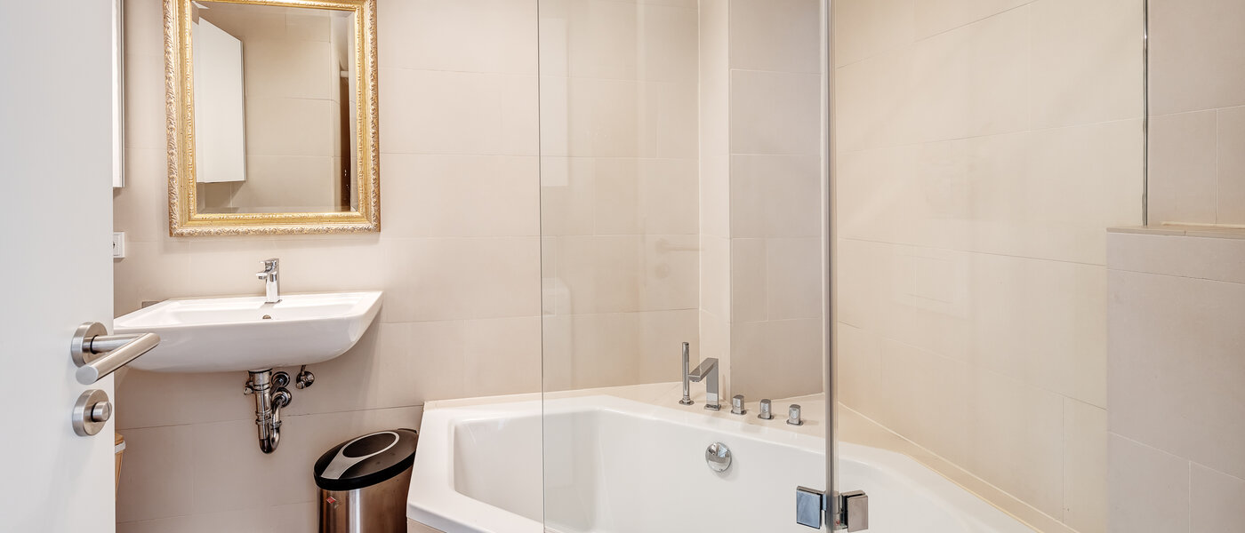 apartment München Sendling-Westpark 01 bathroom 9100