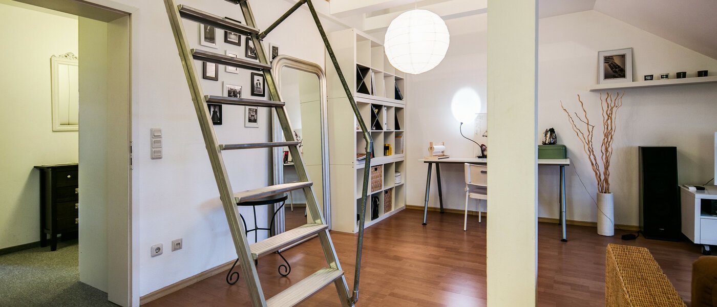 attic apartment München Obergiesing 05 living room 9124