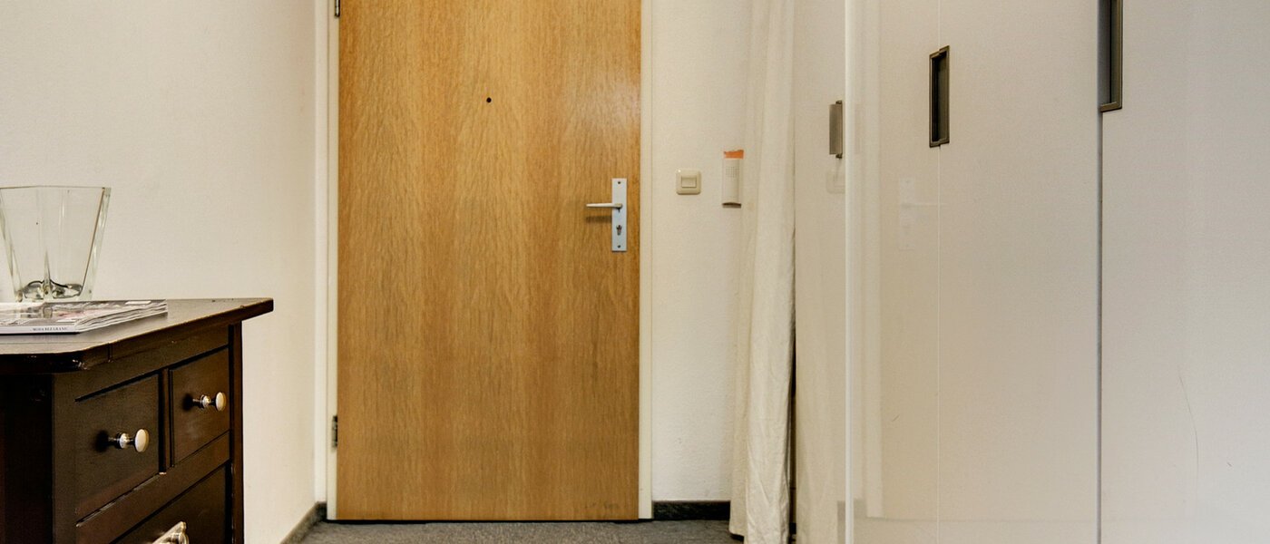 attic apartment München Obergiesing 01 hall 9124