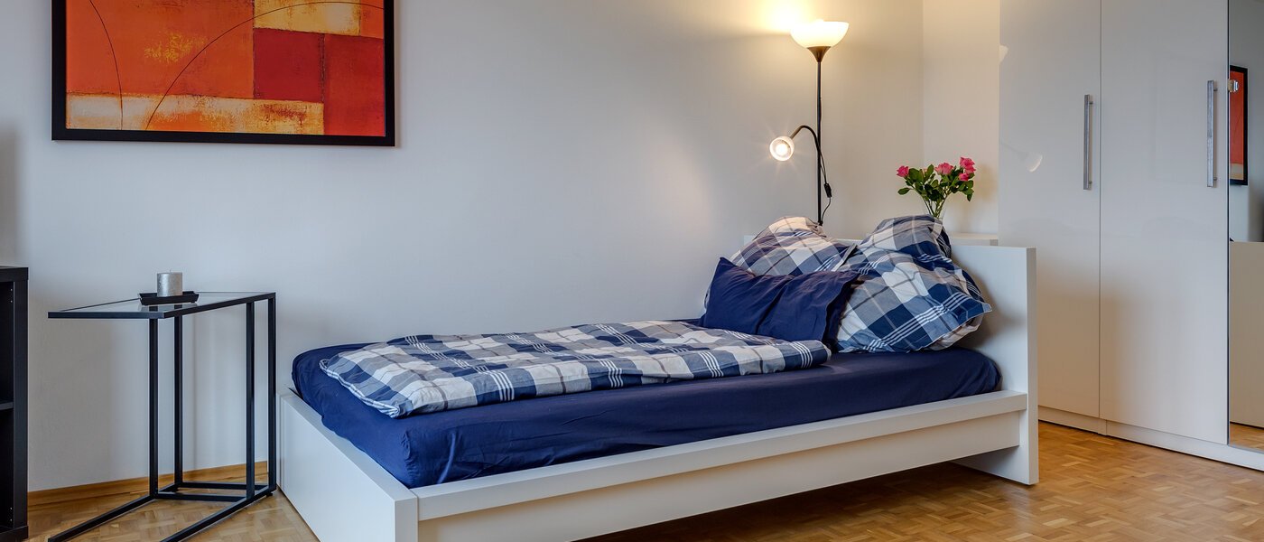 apartment München Waldtrudering 01 sleeping area 9125