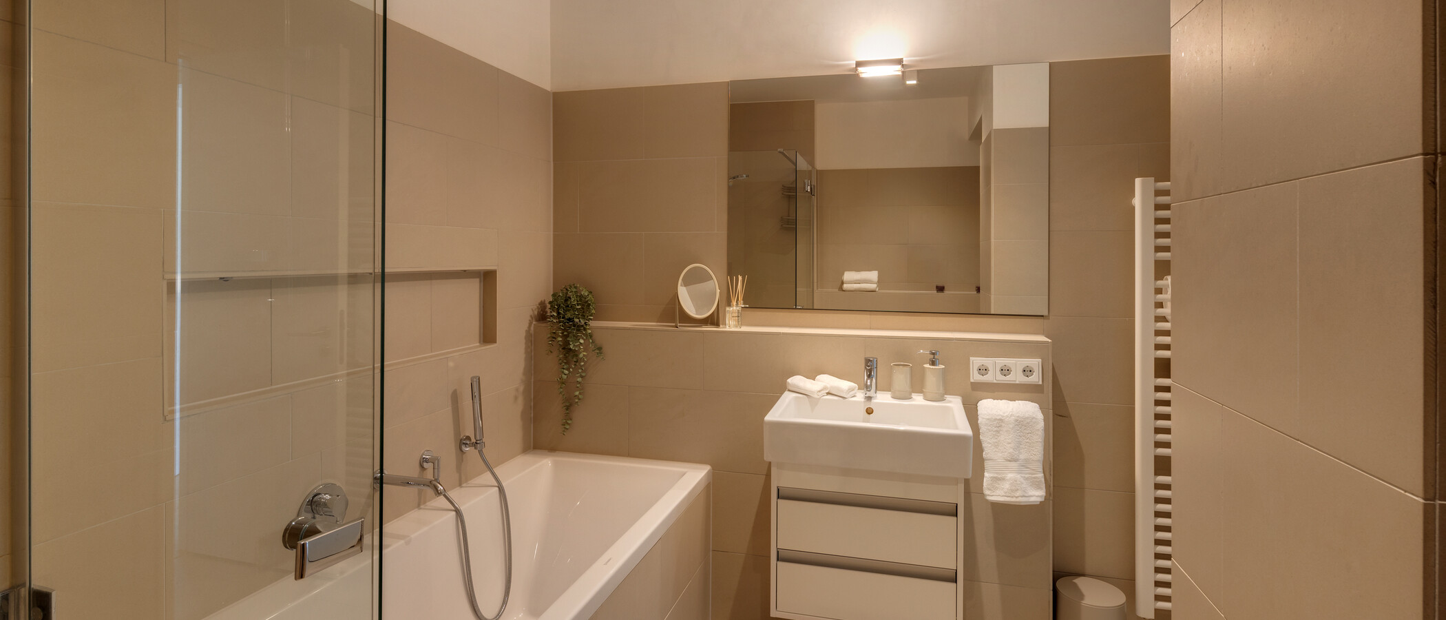 apartment München Maxvorstadt 02 bathroom 9128