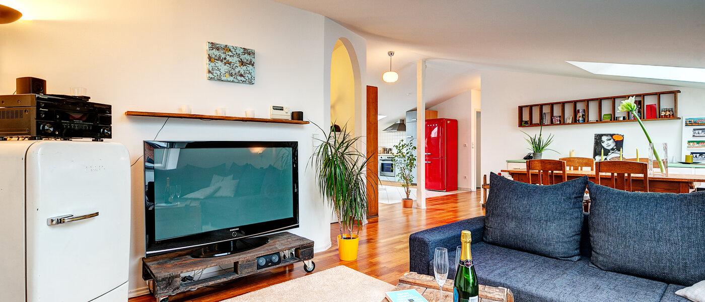 roof terrace apartment München Gärtnerplatzviertel 03 living area 9135