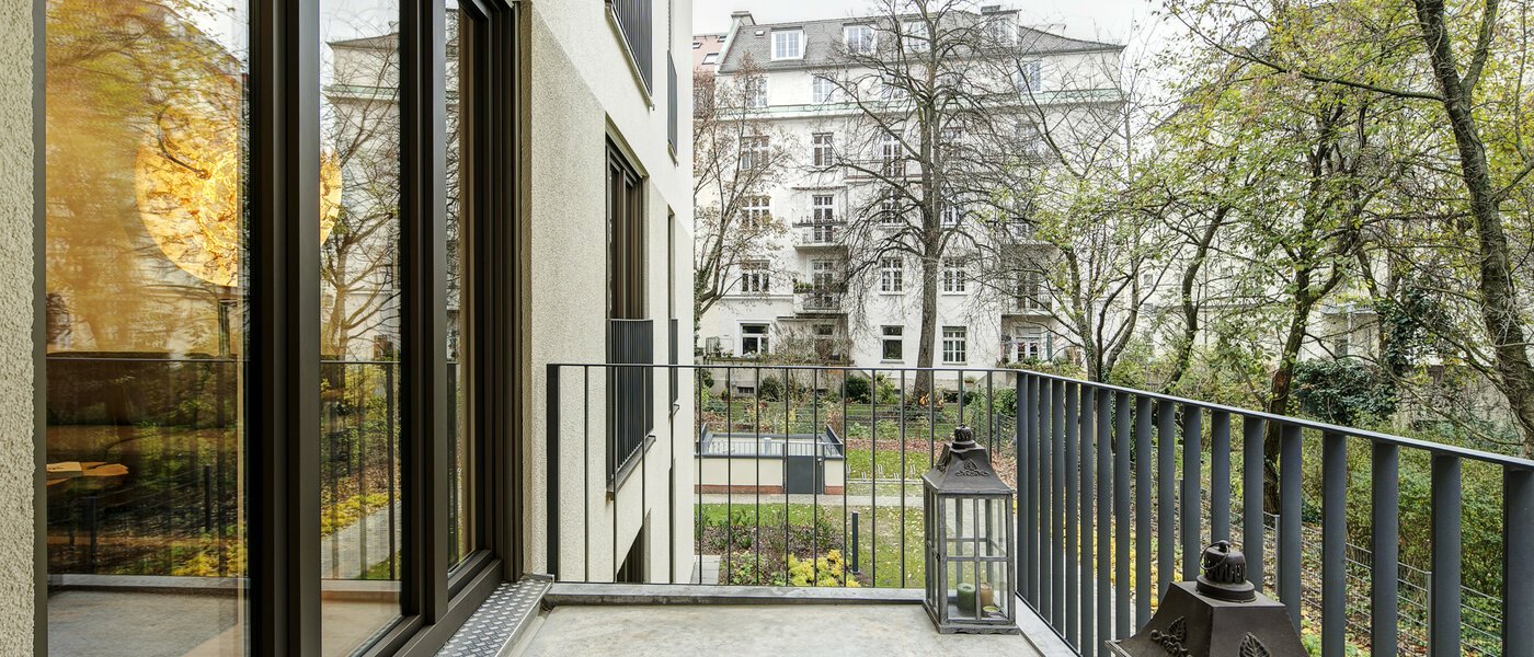 apartment München Neuhausen 01 balcony 9154