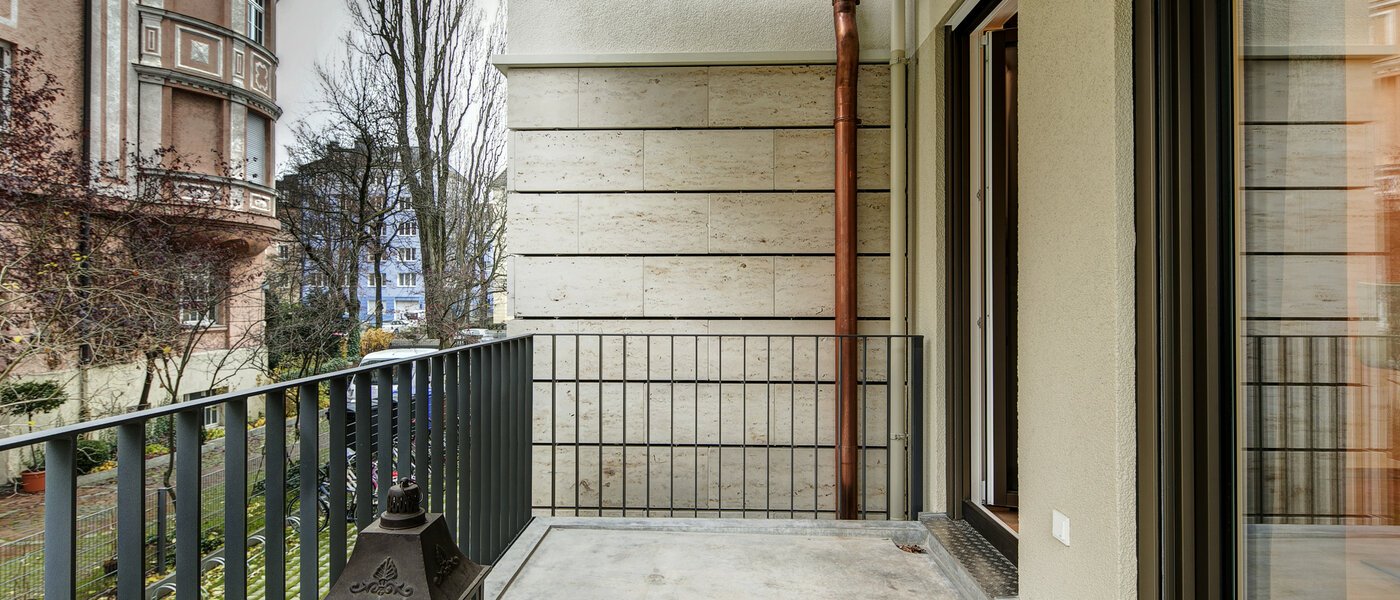 apartment München Neuhausen 03 balcony 9154