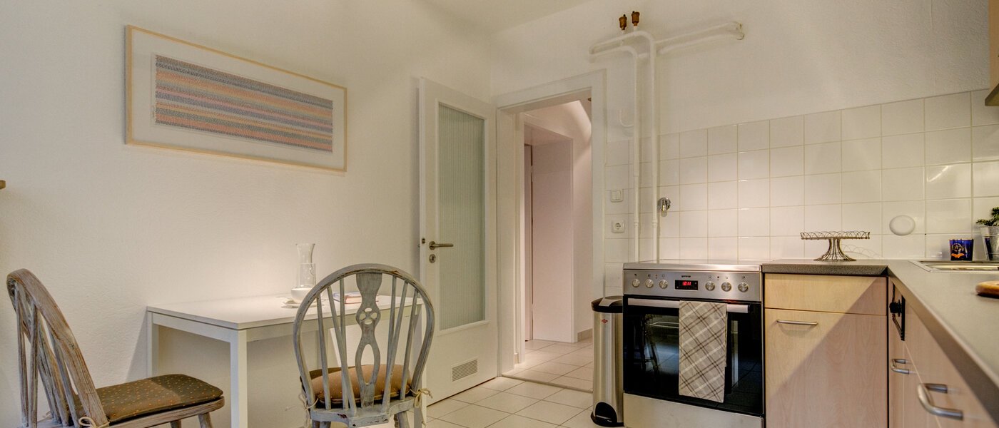 apartment München Schwabing (links der Leopoldstraße) 03 kitchen 9173