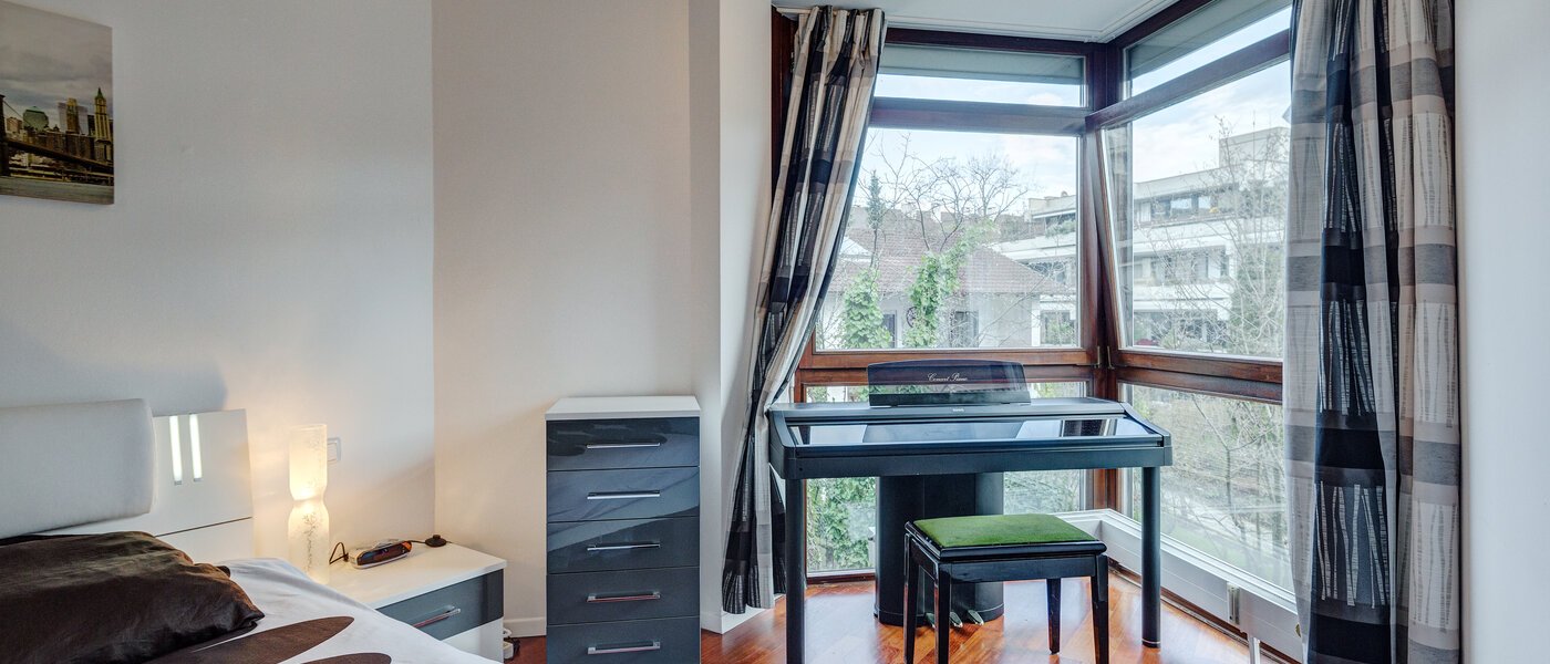 apartment München Schwabing-West 02 sleeping area 9187