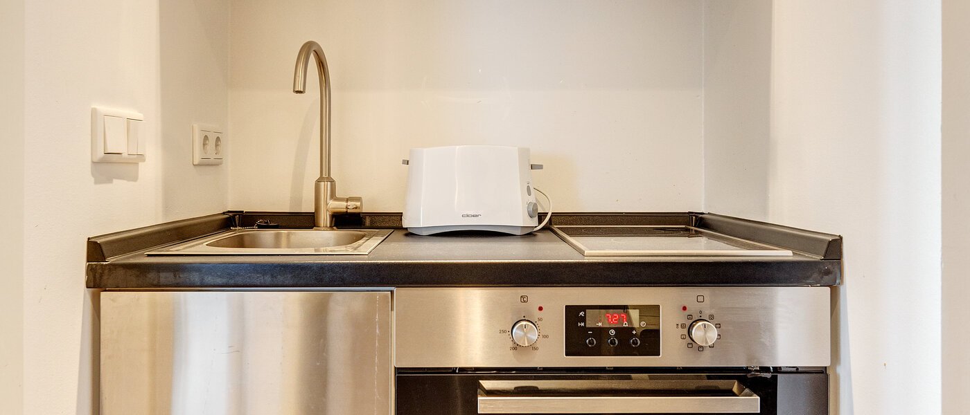 apartment München Olympiadorf 01 kitchen 9195