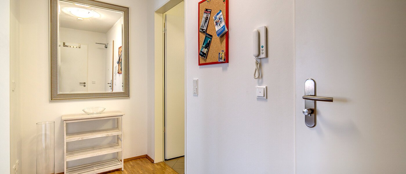 roof terrace apartment München Nymphenburg 02 hall 9208