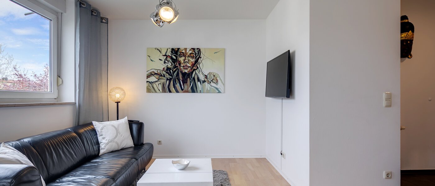 apartment München Schwabing-West (rund um den Hohenzollernplatz) 03 living room 9209