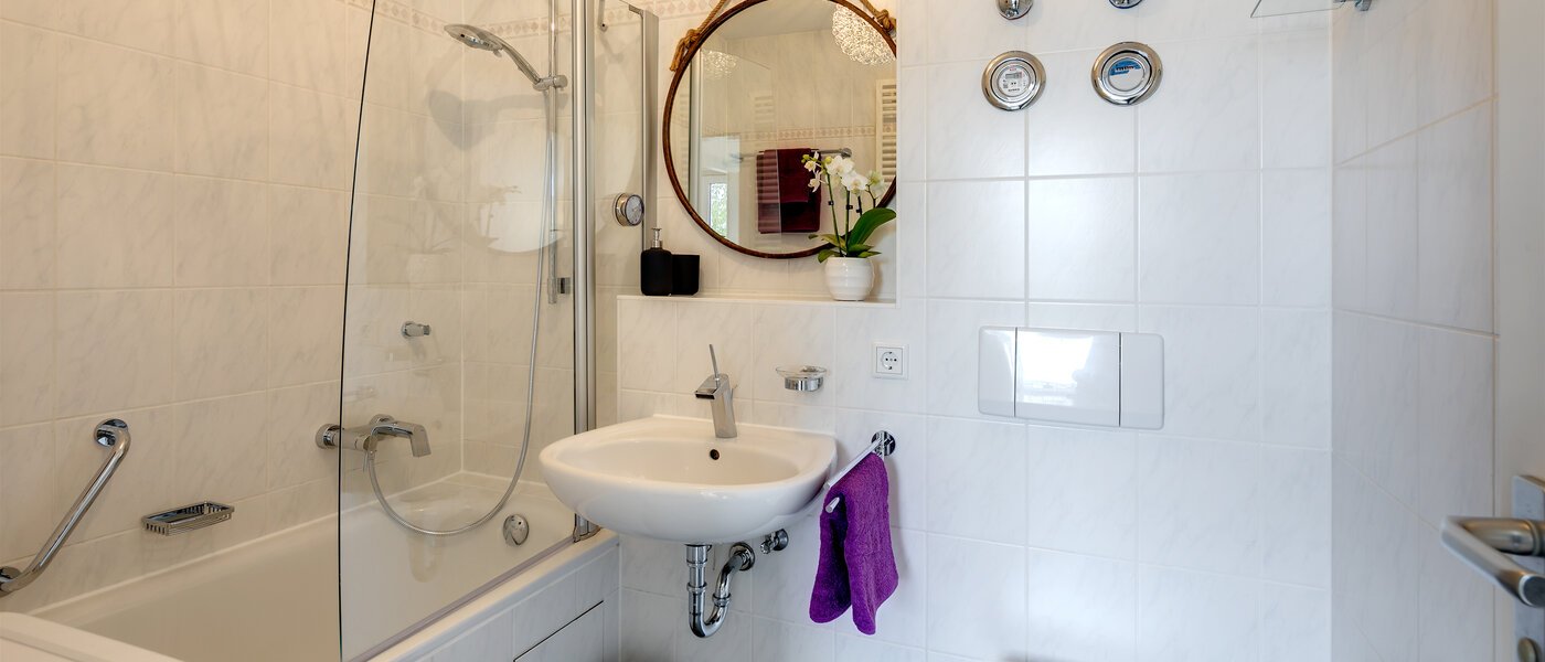 apartment München Schwabing-West (rund um den Hohenzollernplatz) 01 bathroom 9209