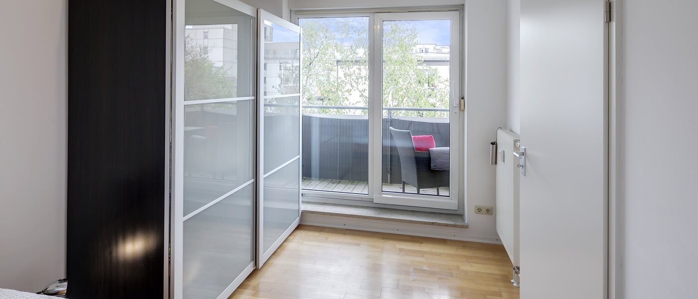 apartment München Schwabing-West (rund um den Hohenzollernplatz) 02 sleeping area 9209