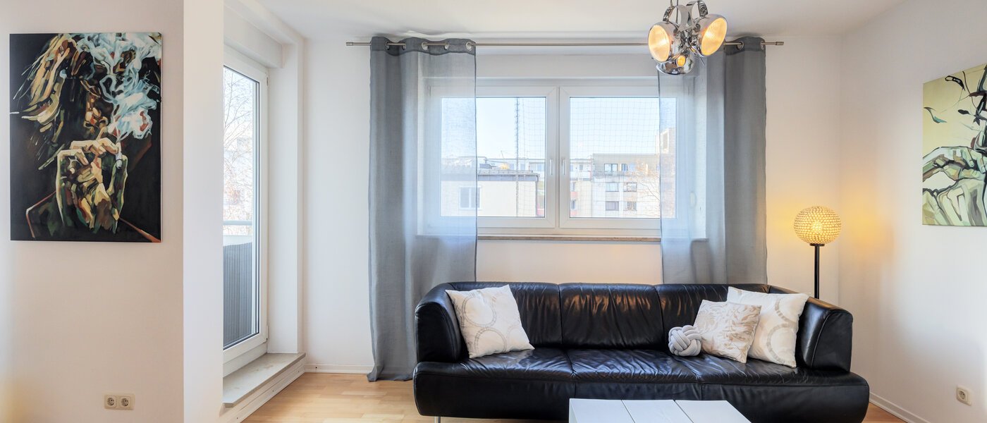 apartment München Schwabing-West (rund um den Hohenzollernplatz) 03 living area 9209