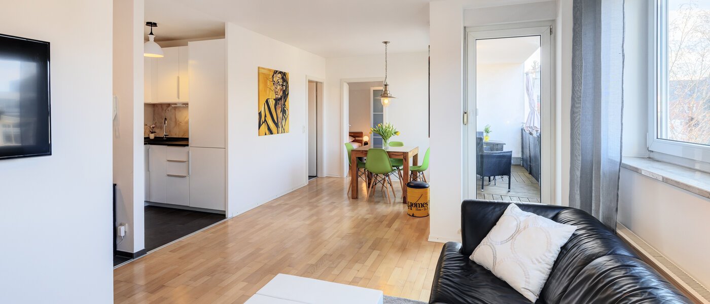 apartment München Schwabing-West (rund um den Hohenzollernplatz) 05 living area 9209