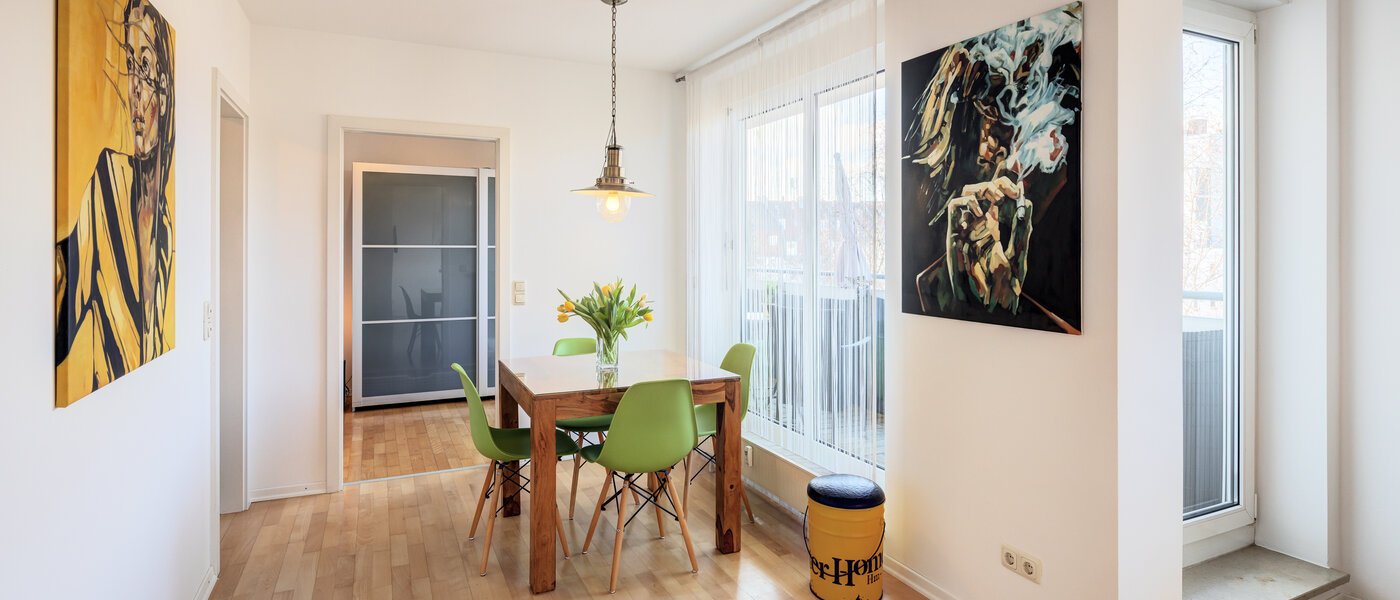 apartment München Schwabing-West (rund um den Hohenzollernplatz) 06 living area 9209