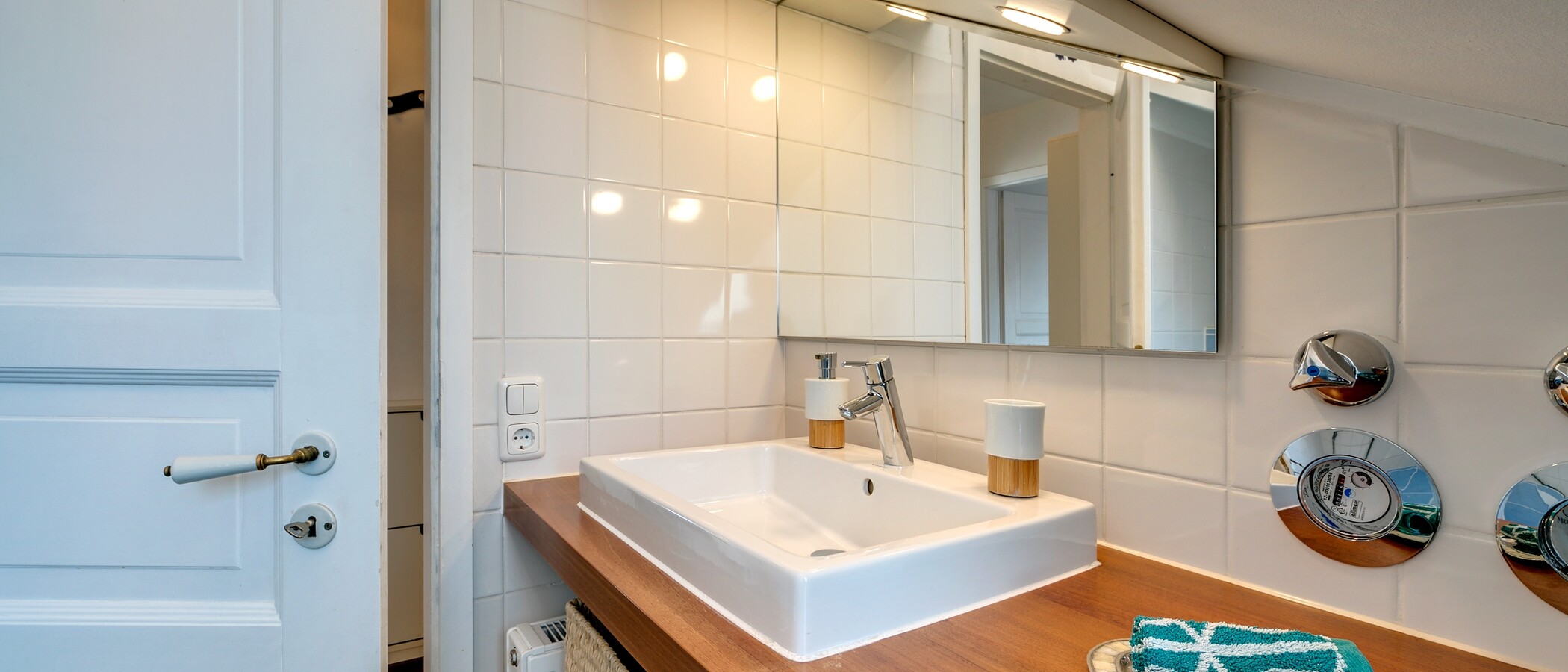 roof terrace apartment München Sendling-Westpark 02 bathroom 9220