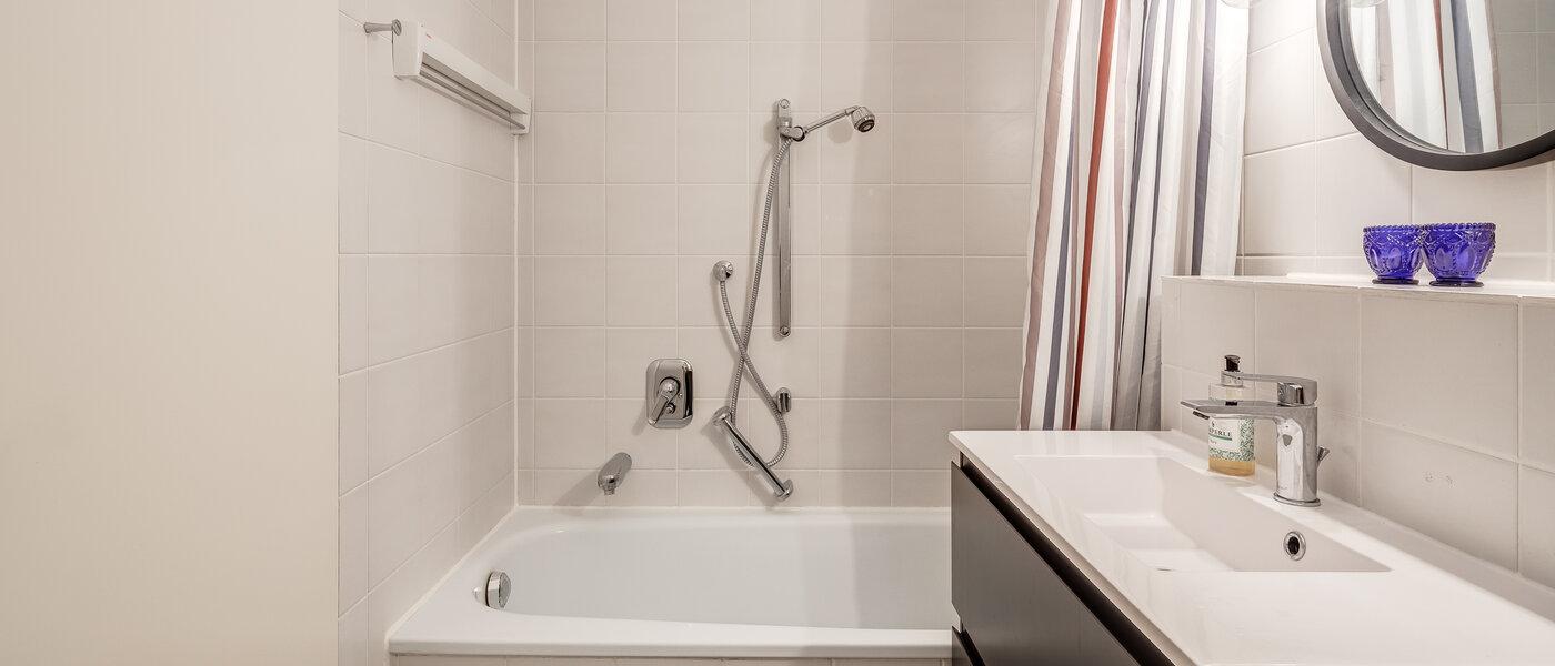 apartment München Solln 02 bathroom 9222