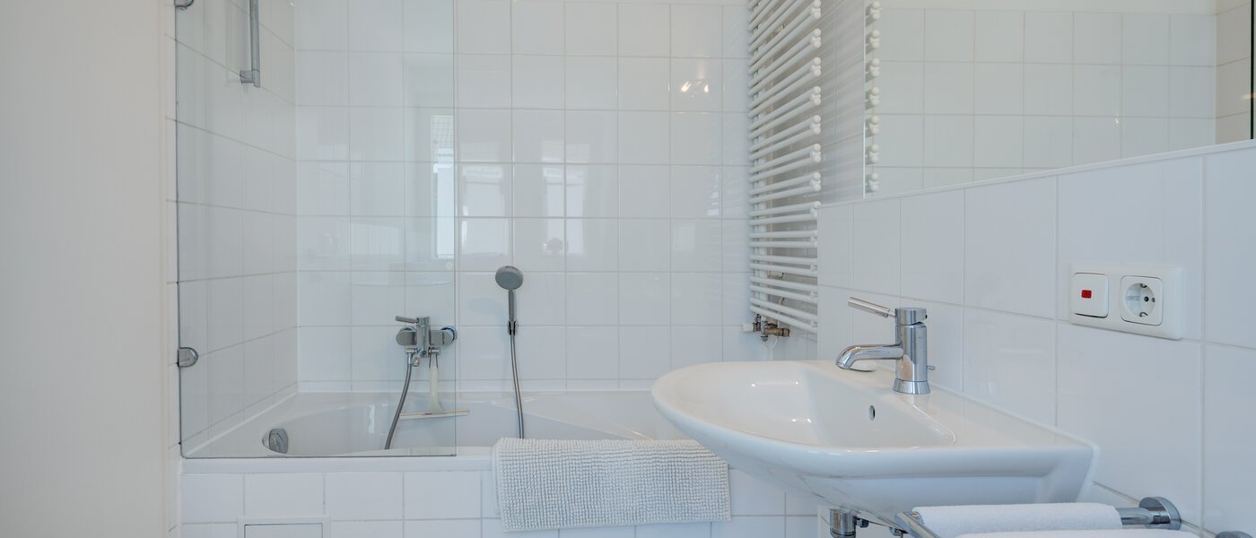 roof terrace apartment München Bogenhausen 02 bathroom 9274