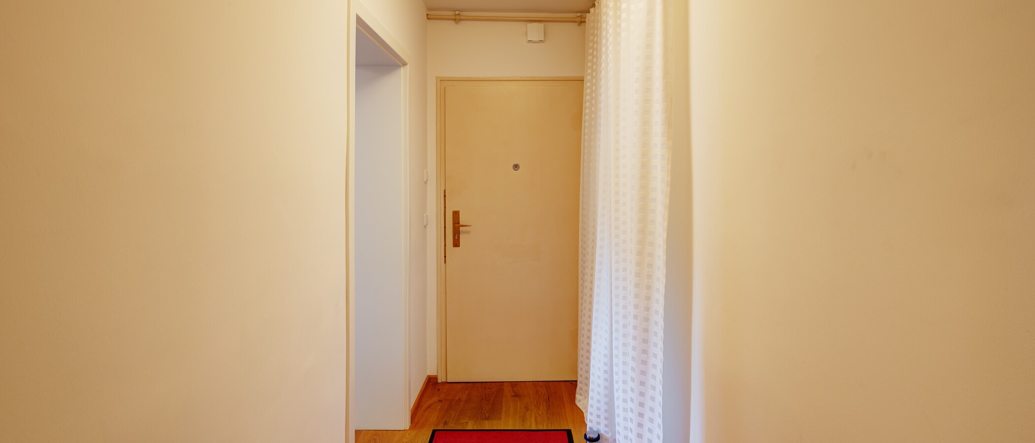 apartment München Thalkirchen 01 hall 9295