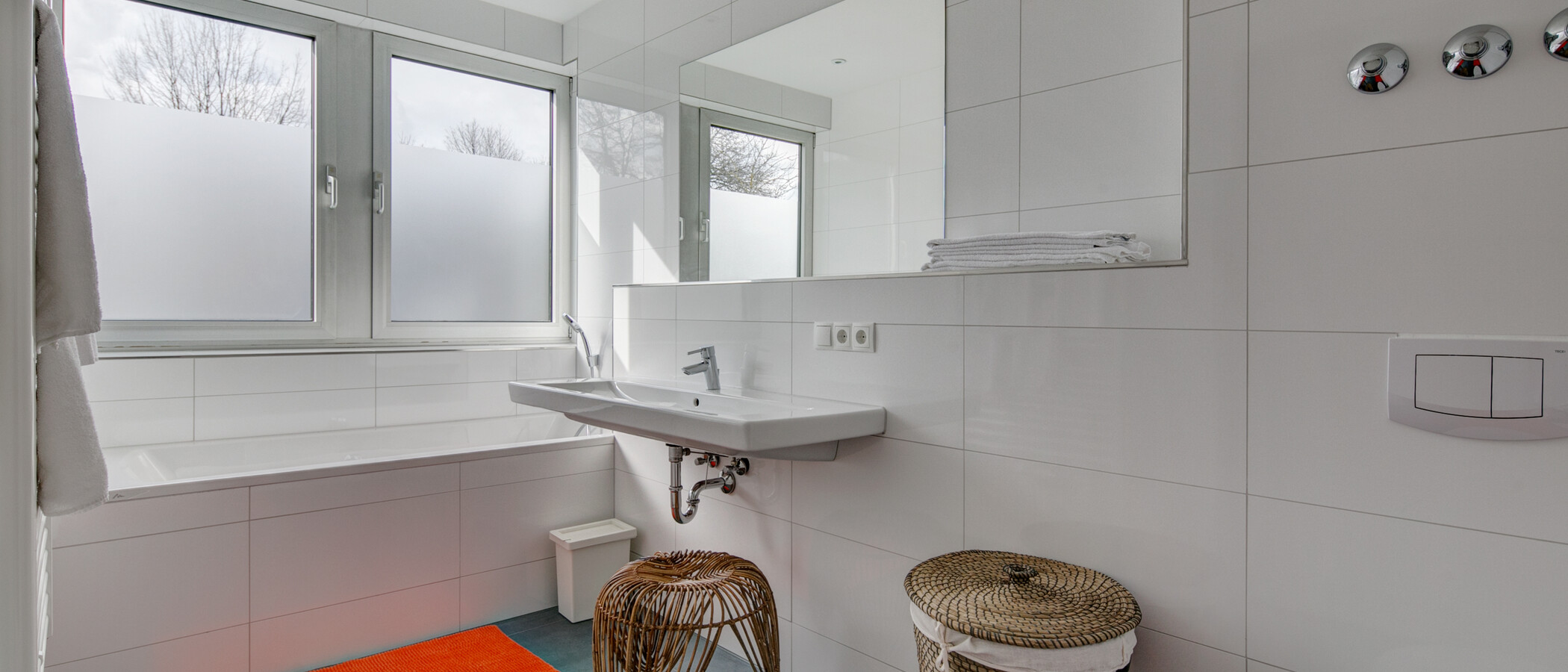 apartment Ismaning 02 bathroom 9327
