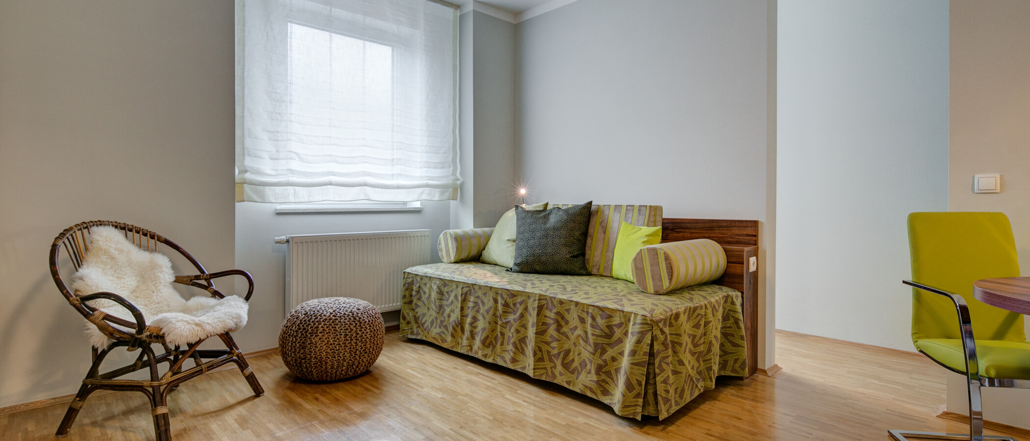 apartment Ismaning 03 living room 9330
