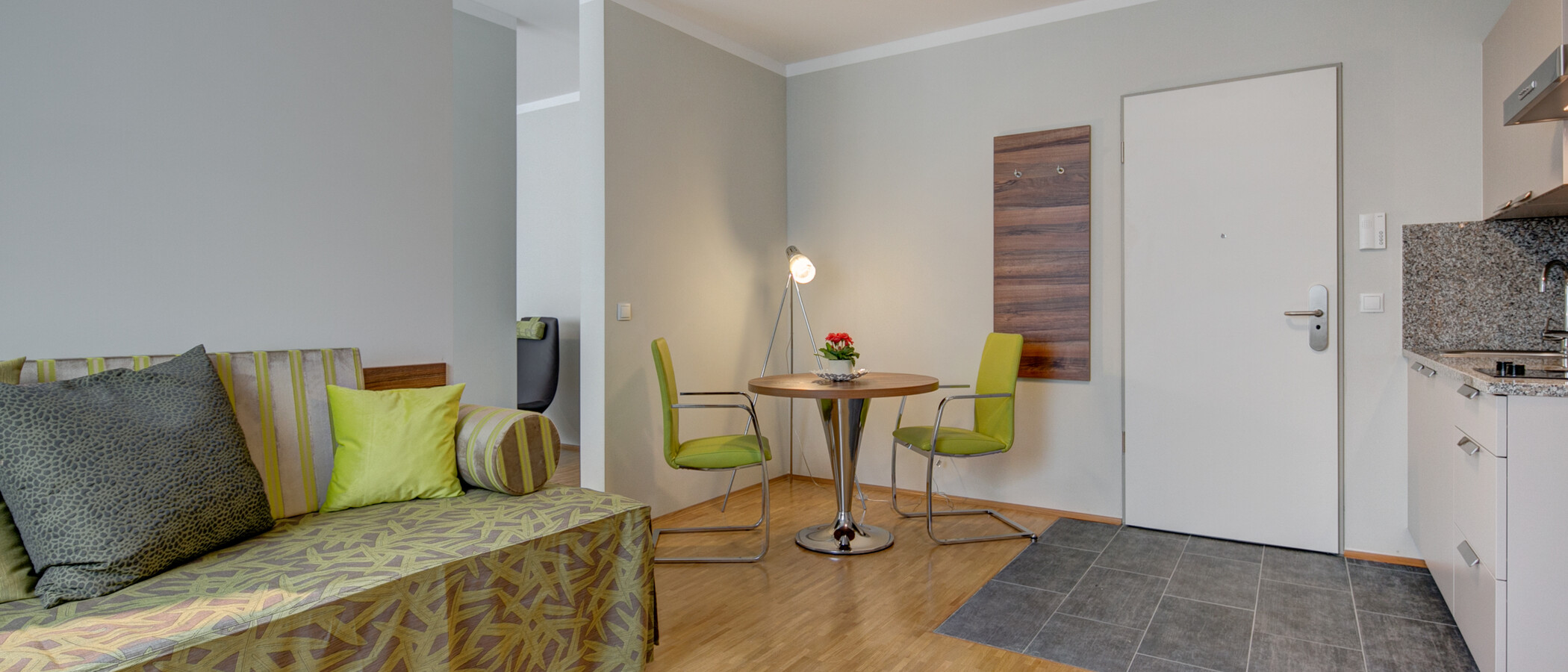 apartment Ismaning 04 living room 9330