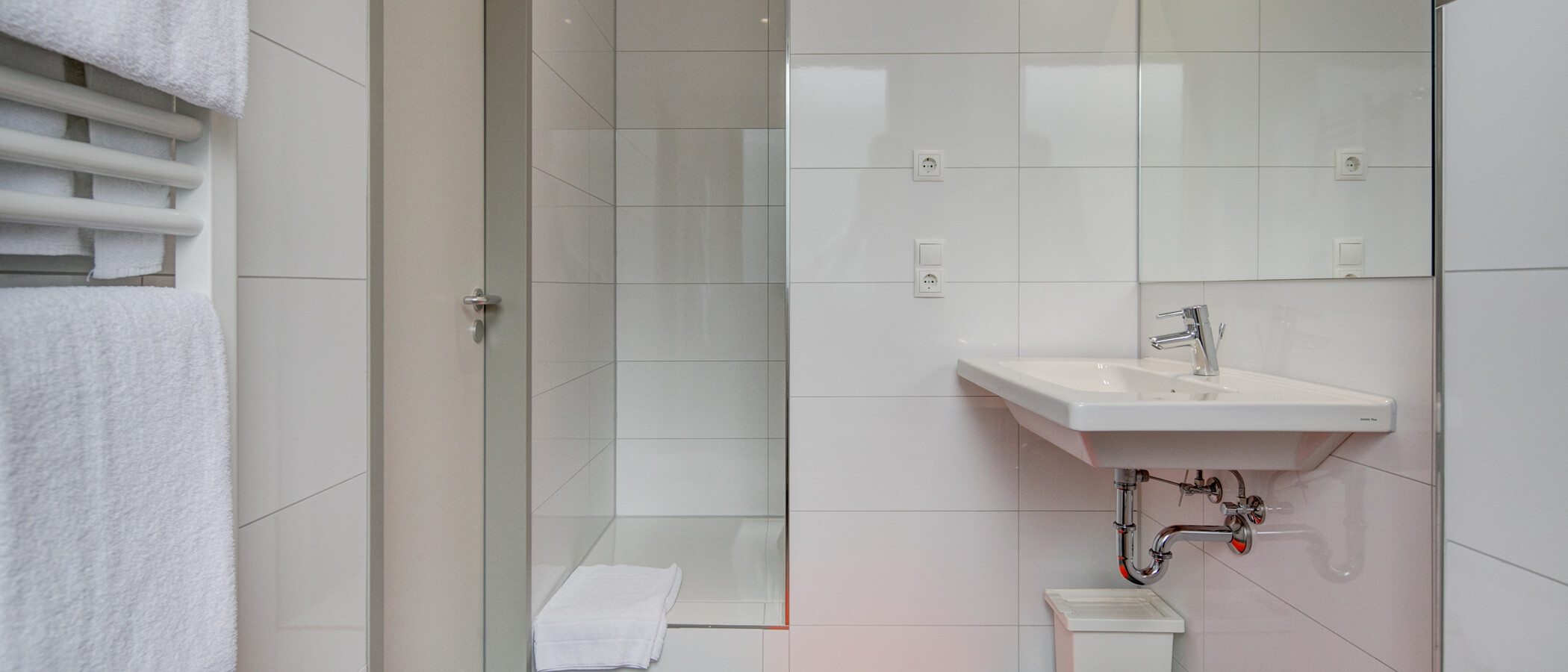 apartment Ismaning 01 bathroom 9330